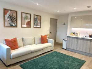 Poole Quay Seaside Escape-free parking 3 mins away