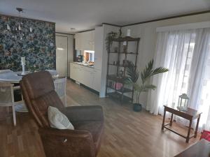 Huisje bij de Bronnen Groen Geluk