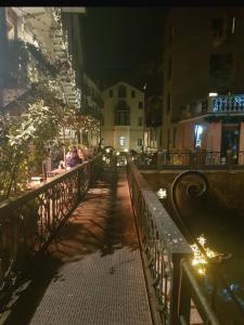 romantico alloggio arteeacqua in centro