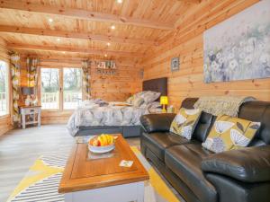 Little Orchard Lodge