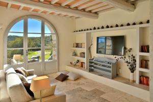 CASA LA PRATELLACCIA 6&2, Emma Villas