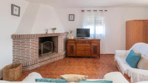 Villa Pajaritos Iznate by Ruralidays