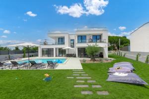 5 Star Luxury Villa78