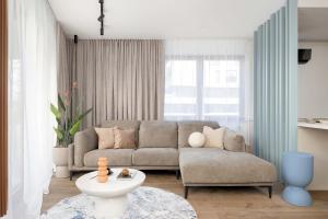 Klimatyzowany Apartament Blisko Parku w Krakowie z 3 Sypialniami, Wanną i Parkingiem by Renters Prestige