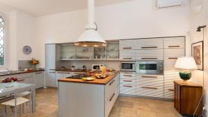 Villa con 5 Camere da Letto