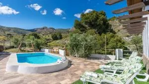 Cortijo Fuente Pinos Molvízar by Ruralidays - Ítrabo