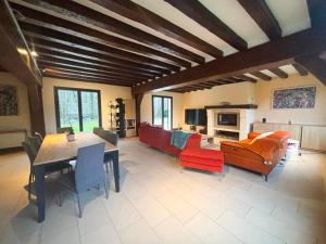 Maisons de vacances Belle longere normande avec piscine chauffee : photos des chambres