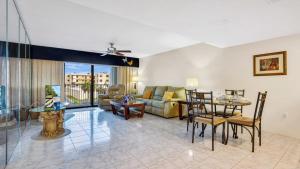 Relaxing Ocean Condo Steps from the Beach