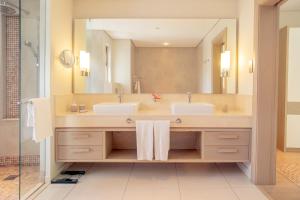 Exotic Golf view villa at Anahita