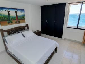 Apartamentos con vista al mar Rodamar, Bedviajes
