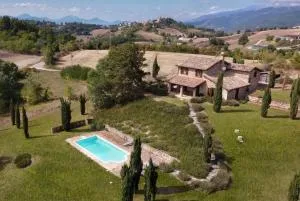 Villa Adele in pietra - Serrapetrona