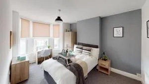 Stunning 6-Bedroom House in Beeston Awaits Your Stay! - 朗伊顿