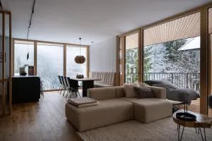 Chalet Waldzauber Your Alpine Escape in Bad Kleinkirchheim Near the Ski Lift - تراشر هوهي