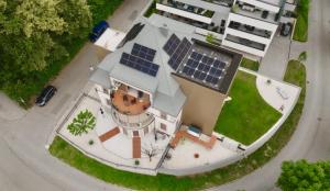 Apartment in Villa, Skyview, Lift, Luxus -Beletage