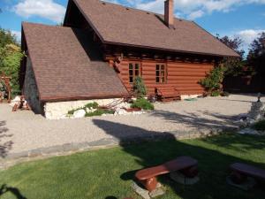 Sruby Suchý - velký srub pro 9 osob