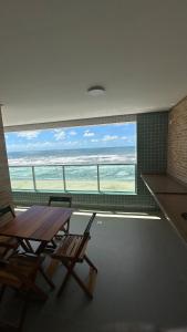 Apartamento Novo Frente ao Mar Com piscina no Centro de Itanhaém