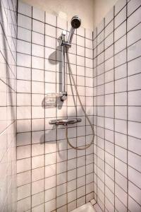 Maisons de vacances #HP La maison des Lilas Large family house sleeps 12 garden : photos des chambres
