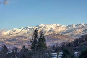 Maisons de vacances #HP La maison des Lilas Large family house sleeps 12 garden : photos des chambres