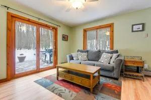 7 Mi to Mt Snow Resort Family Home with Fire Pit! - Newfane