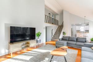 3 Mi to Dtwn Home with Yard in Newark - 3hvězdičkové hotely ve městě Newark