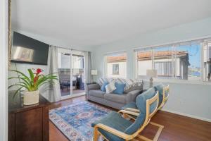 2bed 2bath Steps to the Sand in Mission Beach and Bay