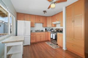 2bed 2bath Steps to the Sand in Mission Beach and Bay