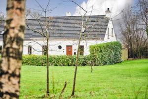 Season cottages by Escape Ordinary