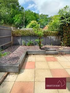 Finchampstead - 1 Bedroom House - With Garden