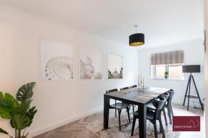 3 Bedroom House in Bracknell with garden