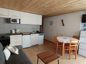 Appartements Studio renove pour 4 personnes - Balcon, Sud, Parking - FR-1-445-213 : photos des chambres