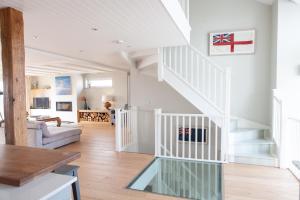 Long Island - Bracklesham Bay