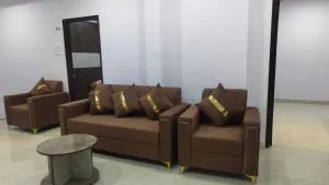 SRi GOWRI RESIDENCY - Upal