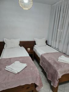 Gondola Peak Apartment