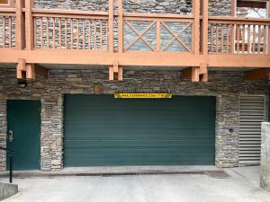 Riverbend Townhomes by StayIn