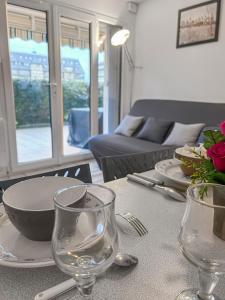 Grande terrasse privée à 5min de la Plage à pied