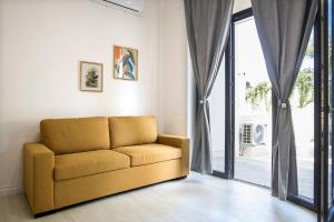 Urban Oasis near Termini, free Parking&Patio, int3