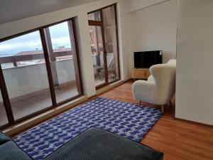 Belvedere private apartment 1-bedroom with balcony