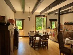 Deconnected village house - Fons