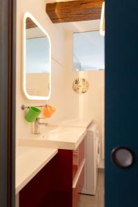 Appartements Le Quai de Prague - Cosy - Central - Loire - Parking gratuit dans la rue : photos des chambres