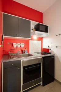 Appartements Le Quai de Prague - Cosy - Central - Loire - Parking gratuit dans la rue : photos des chambres