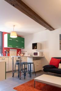 Appartements Le Quai de Prague - Cosy - Central - Loire - Parking gratuit dans la rue : photos des chambres