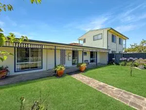 Welcome to Casa Zia in Indented Head - Indented Head