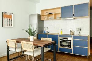 Lux Condo Steps to Washington Park - Walk to ALL