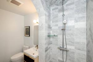 Lux Condo Near Washington Park - Walk Everywhere