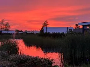 Marina Strandbad Chalet Aan het Water mit Zaun Haus Nr 134 - Toldijk
