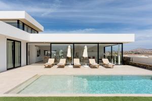 Villa Calma by Aura Collection