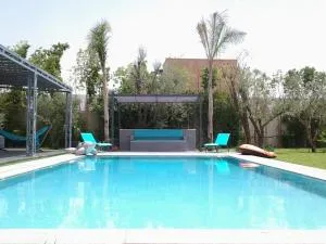 villa avec piscine privée chauffée sans vis à vis - El Aggada