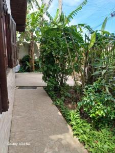 Suíte Ampla em Casa Familiar com acesso a Lagoa