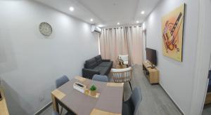 Cozy & fully equipped 3 bedroom apartment, 3mins walk to Flic-en-Flac Beach