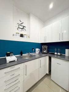 Hala Hostel - Prywatne pokoje Gdynia obok Dworca Głównego